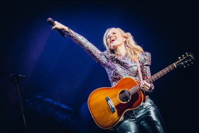 Ilse DeLange @ Ziggo Dome, foto 2, foto's door Elke Briers - FrontView Magazine