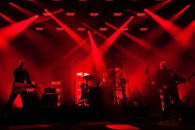 Triggerfinger: Exclusive 20th Anniversary Show @ De Roma, foto 18, foto's door Sandra Van Watermeulen - FrontView Magazine