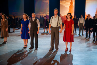 Première Laura Tesoro in 40-45 @ Studio 100 Pop-up Theater, picture 25, photographed by Goele Bormans - FrontView Magazine