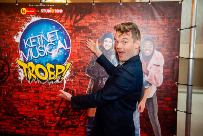 Rode loper & fotomoment première Troep @ Plopsa Theater De Panne, foto 4, foto's door Goele Bormans - FrontView Magazine