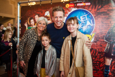 Rode loper & fotomoment première Troep @ Plopsa Theater De Panne, foto 8, foto's door Goele Bormans - FrontView Magazine