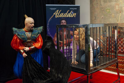 Persconferentie Aladdin @ Ashtari Oriental Carpets, picture 15, photographed by Sandra Van Watermeulen - FrontView Magazine