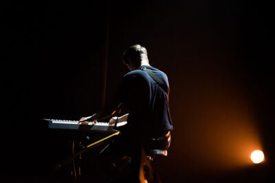 Whispering Sons @ cactus Muziekcentrum Brugge, picture 11, photographed by Diëgo De Buck - FrontView Magazine