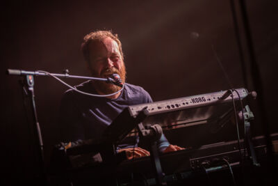 Mauger @ Vooruit, picture 1, photographed by Chris Lippens - FrontView Magazine