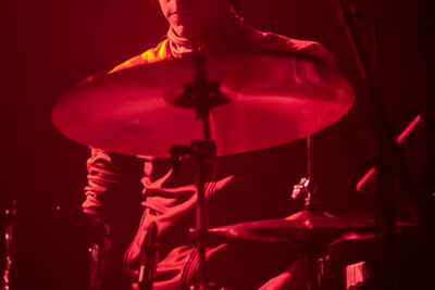 Mauger @ Vooruit, picture 2, photographed by Chris Lippens - FrontView Magazine