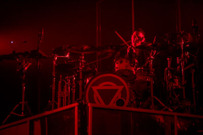 Enter Shikari @ 013, picture 5, photographed by Erwin Evrard - FrontView Magazine
