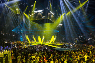 MNM Back to the 90's & 00's @ Sportpaleis, picture 76, photographed by Marc Verdonck - FrontView Magazine