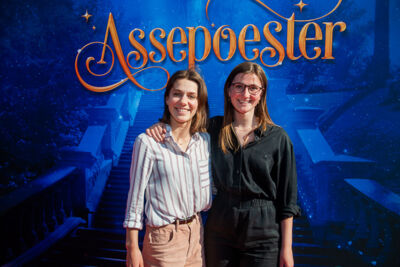 Rode loper - Première Assepoester @ Theater Elckerlyc, foto 10, foto's door Goele Bormans - FrontView Magazine