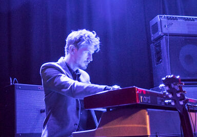 Cool presents Hannah Williams & The Affirmations @ Depot Leuven, picture 11, photographed by Hilde  Hermans - FrontView Magazine
