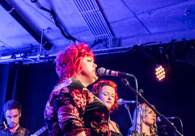 Cool presents Hannah Williams & The Affirmations @ Depot Leuven, picture 13, photographed by Hilde  Hermans - FrontView Magazine