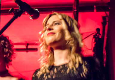 Cool presents Hannah Williams & The Affirmations @ Depot Leuven, picture 24, photographed by Hilde  Hermans - FrontView Magazine