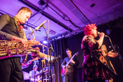 Cool presents Hannah Williams & The Affirmations @ Depot Leuven, picture 33, photographed by Hilde  Hermans - FrontView Magazine