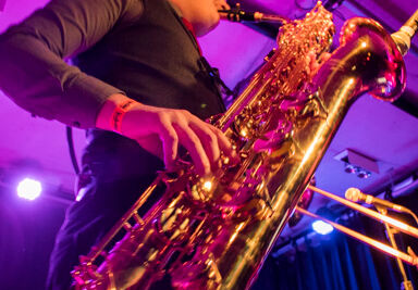 Cool presents Hannah Williams & The Affirmations @ Depot Leuven, picture 34, photographed by Hilde  Hermans - FrontView Magazine