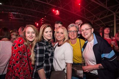 Sfeerbeelden @ I love the 90's, foto 10, foto's door Gert Daemen - FrontView Magazine