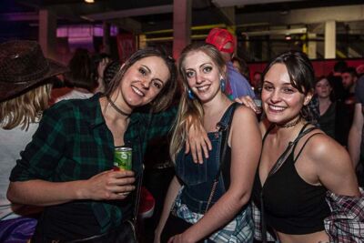Sfeerbeelden @ I love the 90's, foto 56, foto's door Gert Daemen - FrontView Magazine