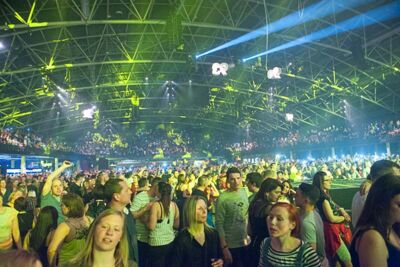 Sfeerbeelden @ I love the 90's, foto 60, foto's door Gert Daemen - FrontView Magazine