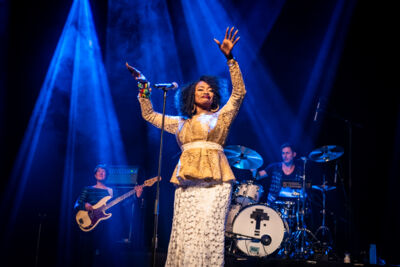 Oumou Sangare @ De Roma, picture 26, photographed by Myra Segers - FrontView Magazine