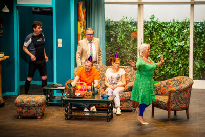 Scènefoto's Mijn schoonzoon is nen Hollander @ echt Antwaarps teater, foto 54, foto's door Goele Bormans - FrontView Magazine
