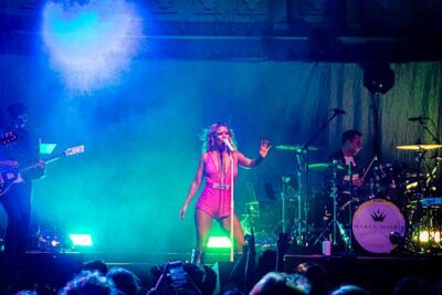 Maren Morris Paradiso Amsterdam, foto 26, foto's door Kris Saelen - FrontView Magazine