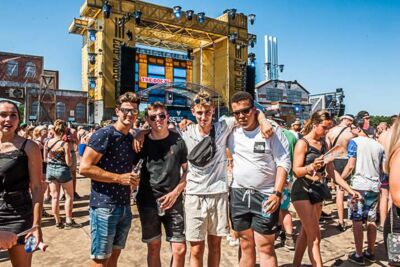 Sunrise (Zaterdag) @ Lilse Bergen, foto 86, foto's door Gert Daemen - FrontView Magazine