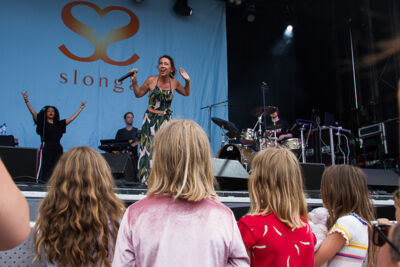 Slongs @ Rock Edegem 2019, picture 13, photographed by Marc Verdonck - FrontView Magazine