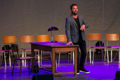 Adriaan van den hoof @ OLT Rivierenhof, picture 4, photographed by Marc Verdonck - FrontView Magazine