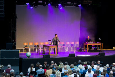 Adriaan van den hoof @ OLT Rivierenhof, picture 5, photographed by Marc Verdonck - FrontView Magazine
