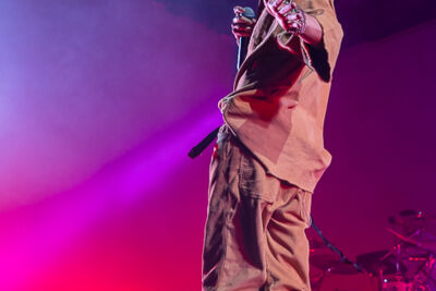 Oscar and The Wolf @ Cactus Festival, picture 19, photographed by Chris Lippens - FrontView Magazine