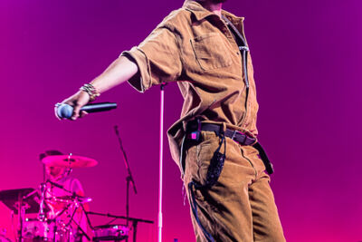 Oscar and The Wolf @ Cactus Festival, picture 22, photographed by Chris Lippens - FrontView Magazine