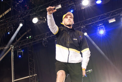 Venlo @ Dour Festival 2019, picture 1, photographed by Magali Decamps - FrontView Magazine