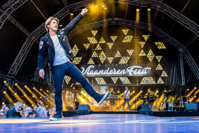 Vlaanderen Boven Band @ Vlaanderen Feest - Antwerpen, foto 25, foto's door Dimitri Vanlommel - FrontView Magazine