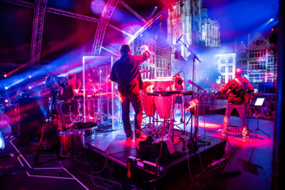 Vlaanderen Boven Band @ Vlaanderen Feest - Antwerpen, foto 48, foto's door Dimitri Vanlommel - FrontView Magazine
