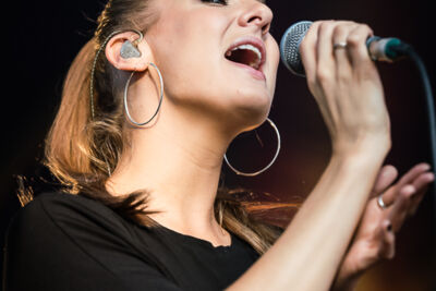 Coco Jr. & The All Stars @ Engie Parkies Sint-Niklaas, picture 14, photographed by Danny Wagemans - FrontView Magazine