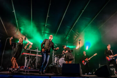 Coco Jr. & The All Stars @ Engie Parkies Sint-Niklaas, picture 32, photographed by Danny Wagemans - FrontView Magazine