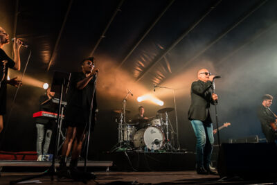 Coco Jr. & The All Stars @ Engie Parkies Sint-Niklaas, picture 33, photographed by Danny Wagemans - FrontView Magazine