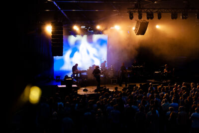 Dead Man Ray + support Matt Watts Group @ Openluchttheater Rivierenhof, picture 27, photographed by Sandra Van Watermeulen - FrontView Magazine
