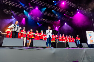 Koen Crucke @ Vlaanderen Zingt - Gentse Feesten, picture 25, photographed by Dimitri Vanlommel - FrontView Magazine