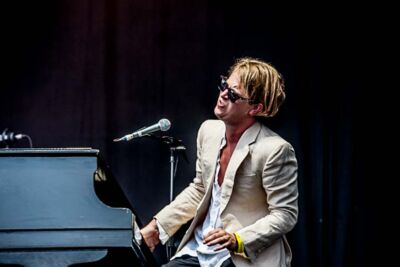 Tom Odell @ suikerrock, picture 11, photographed by Gert Daemen - FrontView Magazine