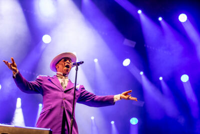 Kid Creole & The Coconuts @ Beleuvenissen, picture 3, photographed by Kurt Jacobs - FrontView Magazine