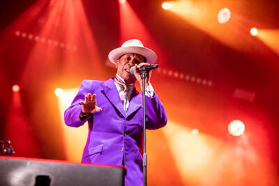 Kid Creole & The Coconuts @ Beleuvenissen, picture 6, photographed by Kurt Jacobs - FrontView Magazine