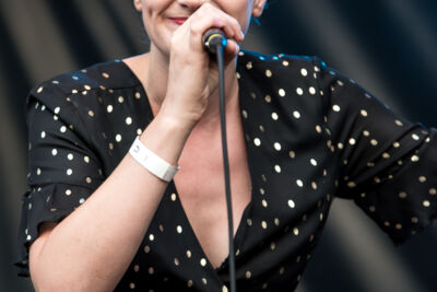 Along Comes Mary @ Paal op Stelten, picture 8, photographed by Heidi Nys - FrontView Magazine