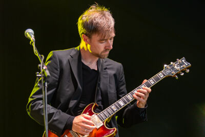 Lenny & De Wespen @ Dranouter, foto 11, foto's door Chris Lippens - FrontView Magazine