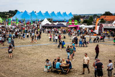 Sfeer zaterdag @ Dranouter, picture 6, photographed by Chris Lippens - FrontView Magazine