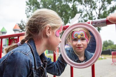 Sfeer zaterdag @ Linkerwoofer 2019, picture 2, photographed by Marc Verdonck - FrontView Magazine