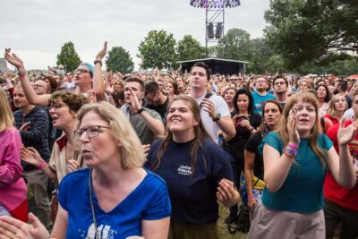 Sfeer zaterdag @ Linkerwoofer 2019, picture 58, photographed by Marc Verdonck - FrontView Magazine