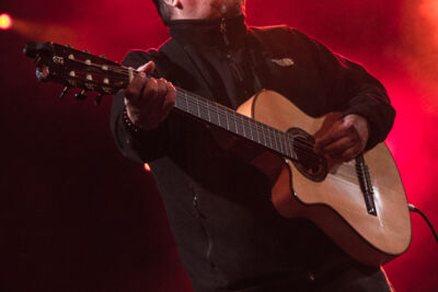 Los Lobos @ OLT Rivierenhof, picture 4, photographed by Tom Stessens - FrontView Magazine