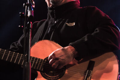 Los Lobos @ OLT Rivierenhof, picture 13, photographed by Tom Stessens - FrontView Magazine