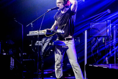 compact disk dummies @ lokerse feesten, foto 5, foto's door Gert Daemen - FrontView Magazine