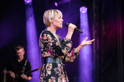 Dana Winner @ Fonnefeesten, foto 13, foto's door Danny Wagemans - FrontView Magazine