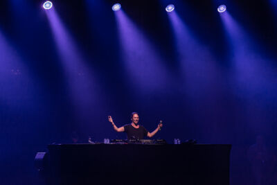 Regi @ Rijvers Festival 2019, picture 7, photographed by Chris Lippens - FrontView Magazine